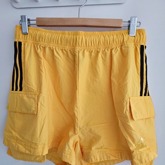 Adidas Woven Cargo Short - Picture 2 of 3